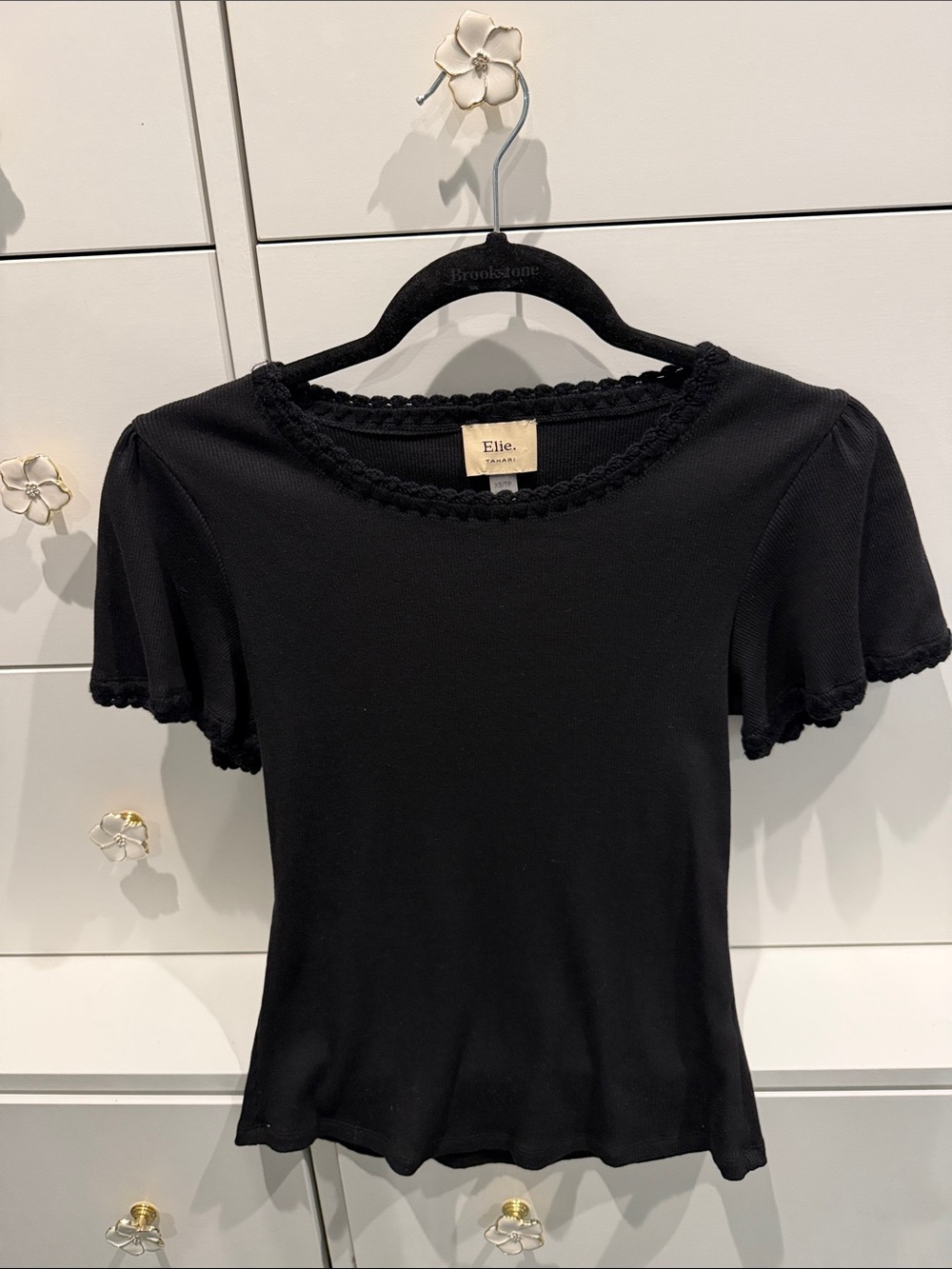 Elie Tahari black flutter sleeve top